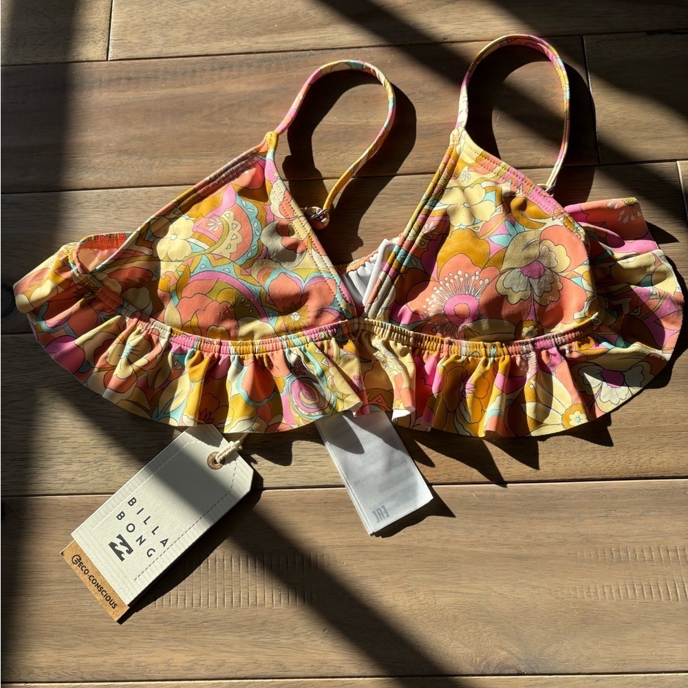Billabong Ruffled Bikini Top NWT